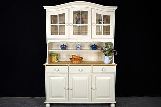 Click image for larger version  Name:	dresser.jpg Views:	0 Size:	57.2 KB ID:	31639