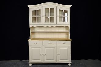 Click image for larger version  Name:	dresser2.jpg Views:	0 Size:	50.9 KB ID:	31640